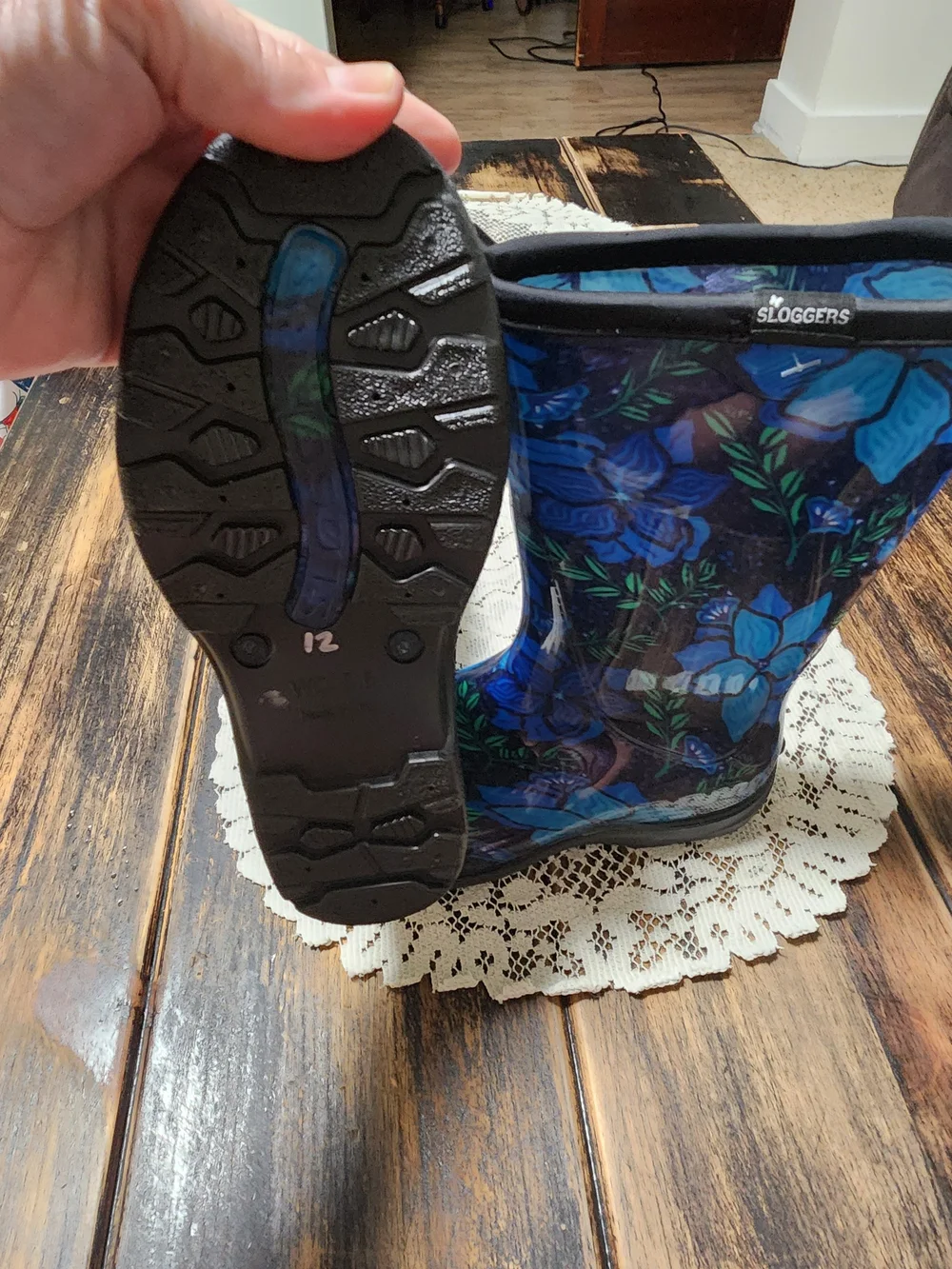 Sloggers Midsummer Blue Floral Rain Boots Size 6 NWOT